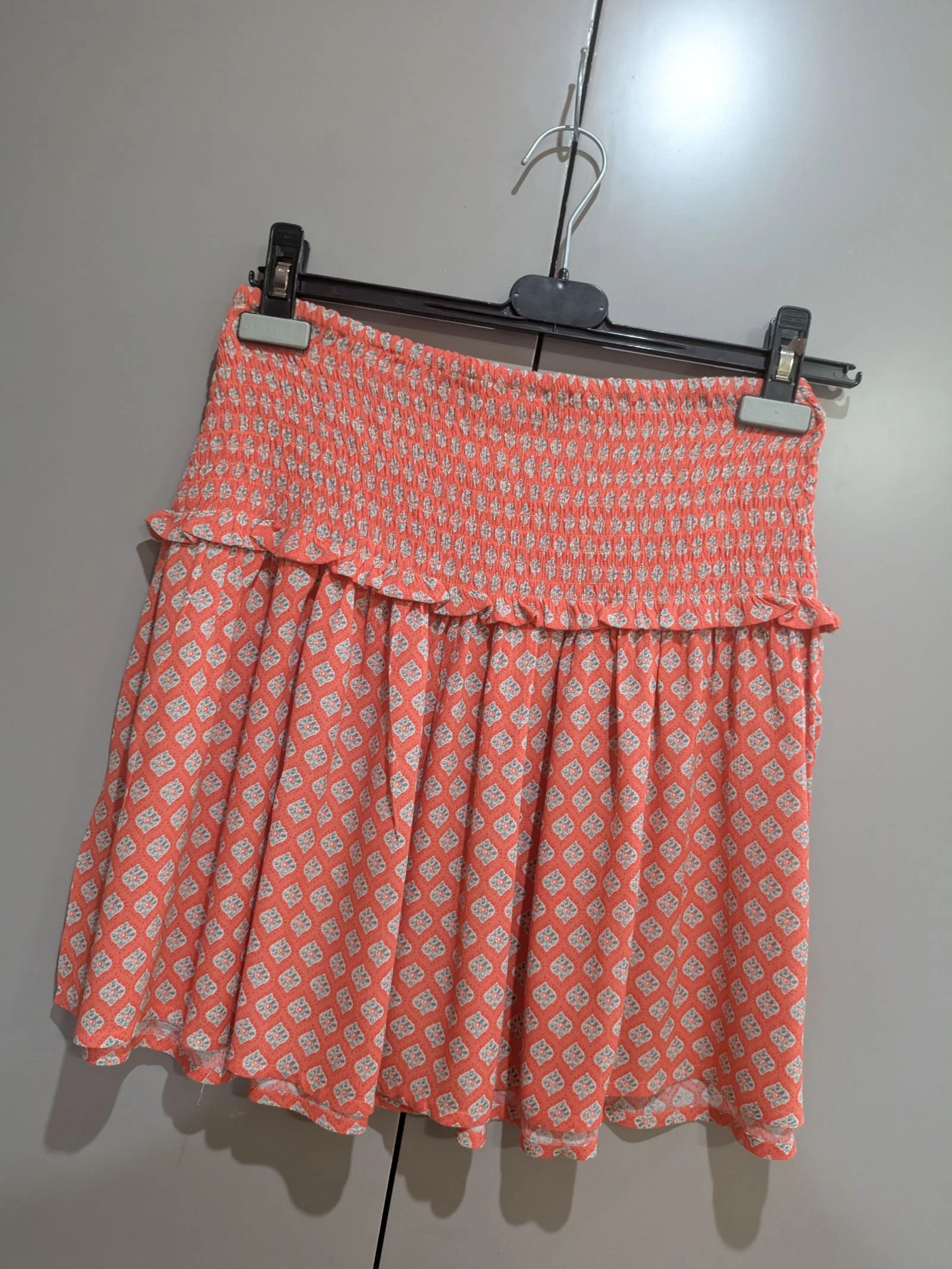 Camiseta de Listras Amarelas e Brancas de Malha Canelada tamanho G da Pieces – photo 7